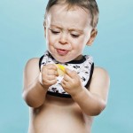 FOTO/ Anche quando mangiano limoni, i bambini sono dolcissimi FOTO/ Anche quando mangiano limoni, i bambini sono dolcissimi