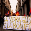 Chieti: presidio di protesta degli ambientalisti dove ha preso il via il processo sulla discarica di Bussi