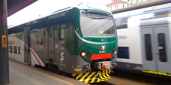 incidente treno Napoli